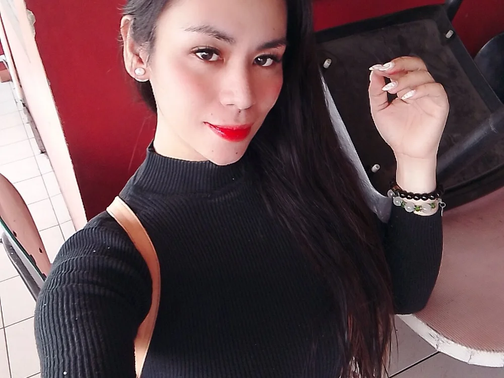 غرفة دردشة barbiesteff دون اتصال