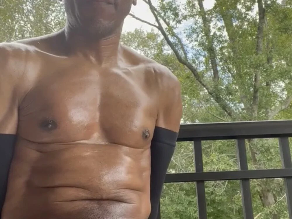 Chatroom XXX hors ligne de UUHWEEBBC