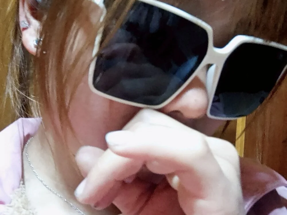 Mely246 离线XXX聊天