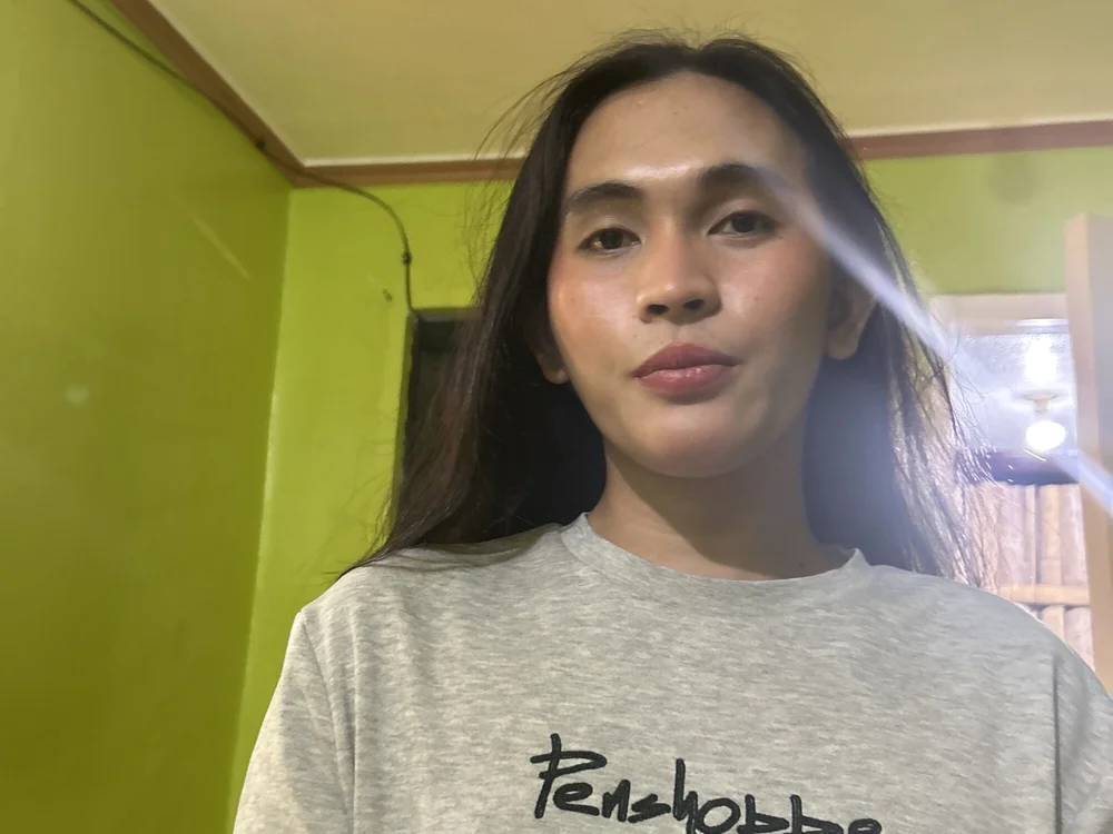 urcutie_ellexxx Chat XXX Ngoại tuyến