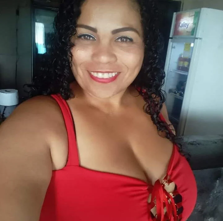 Gina_Castillo Offline Chatraum