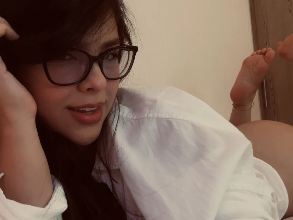 Cristal_Williams' Offline XXX Chat