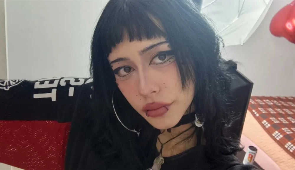 emma_cg live XXX chat