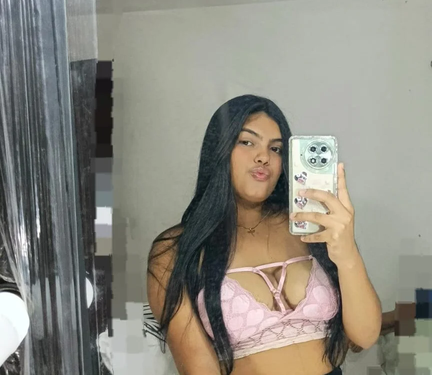 Xelena_Kiss অফলাইন XXX চ্যাট