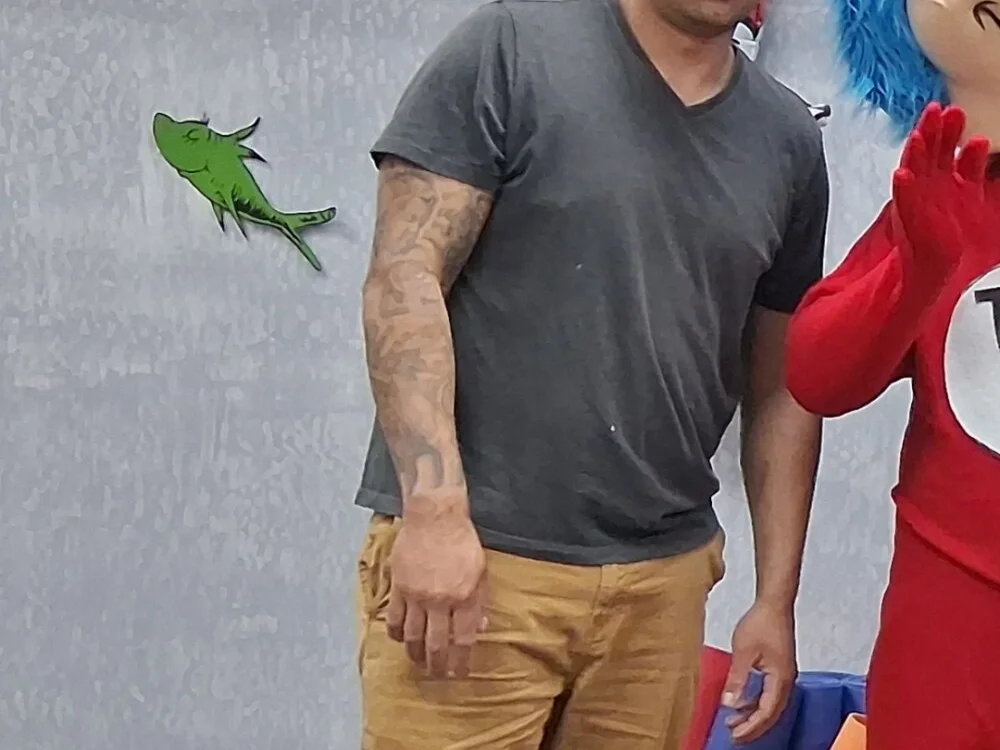 Sexylobo831's Offline XXX Chat