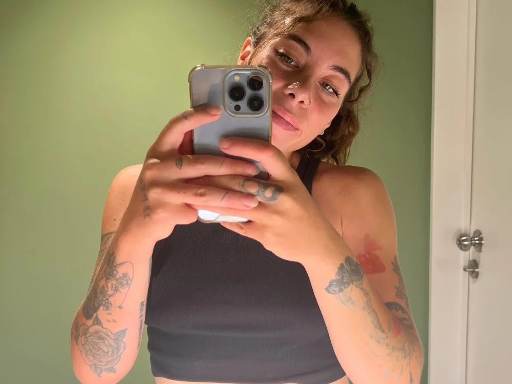 Offline XXX chat modela cattana99