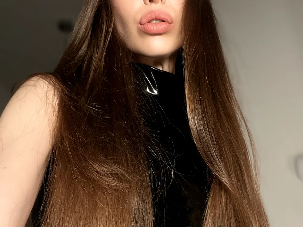 Offline XXX chat modela supreme_dominatrix