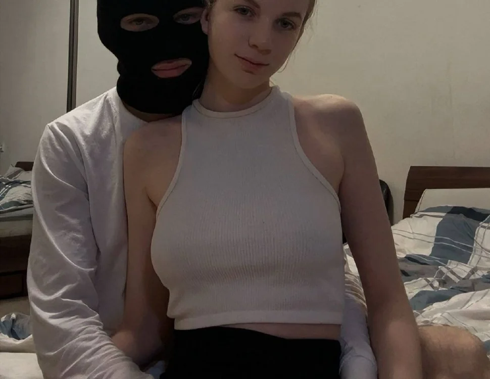 HotBabyCouple_ offline XXX-chat