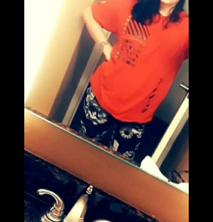 Lizzylove00's Offline XXX Chat