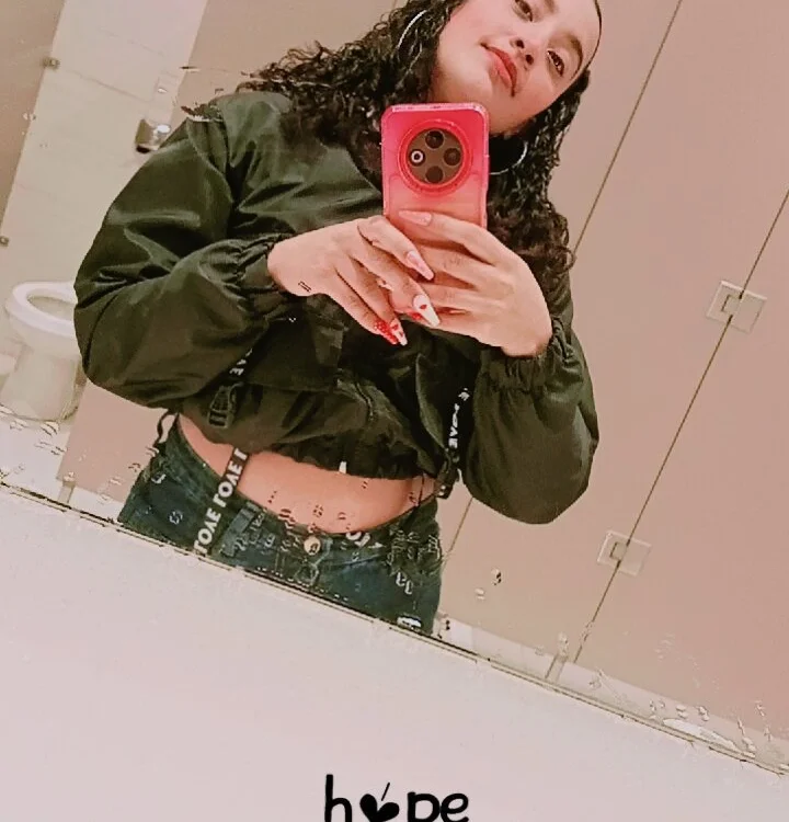 yenni_22 offline chatrum
