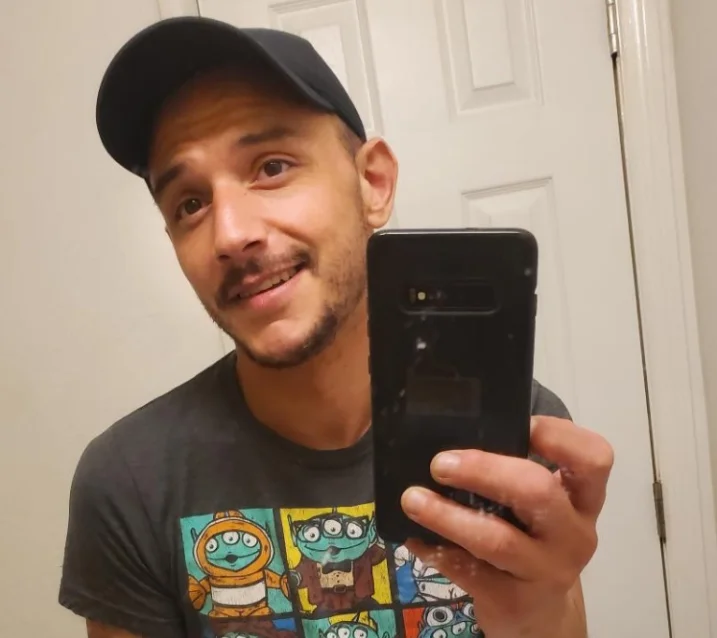 Jayt2025's Offline Chat Room