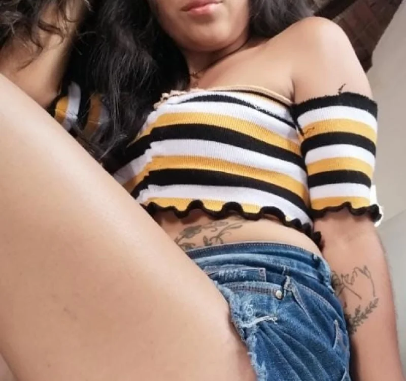 violet_giraldo Offline XXX-chat