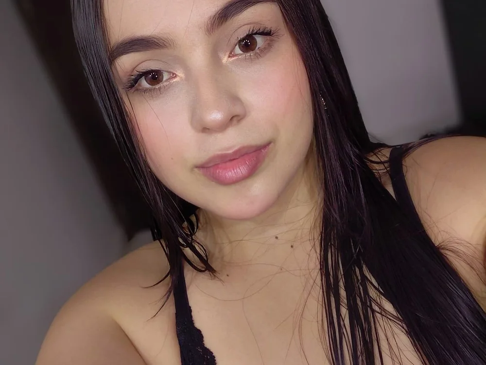vic_petite's Offline Chat Room
