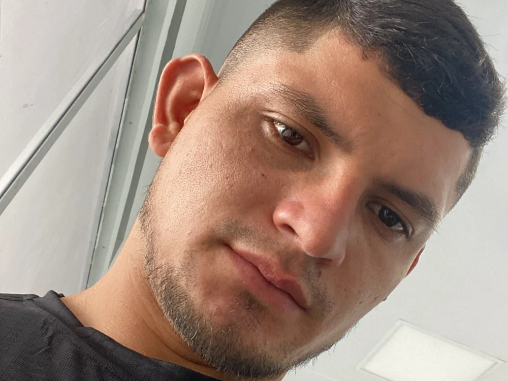 Cdosccren's Offline Chat Room