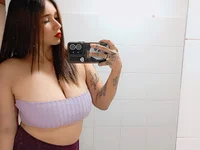 _clara812843's Offline Chat Room
