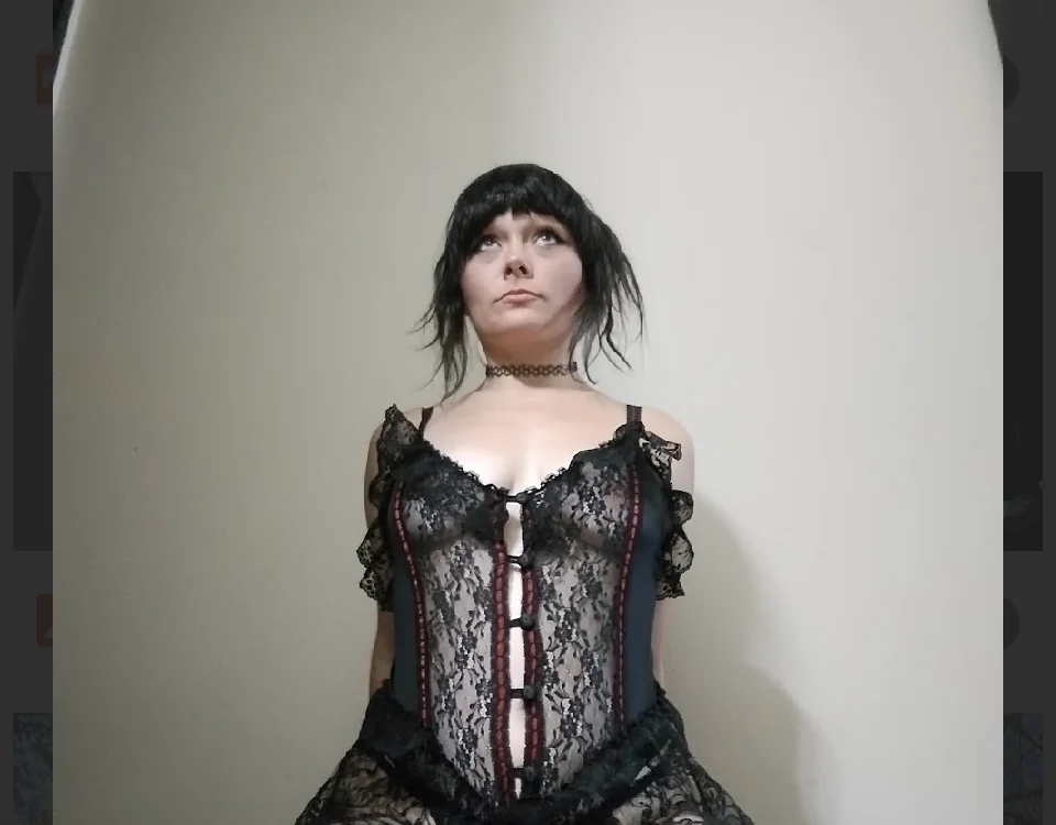 secretslutluna's Offline XXX Chat
