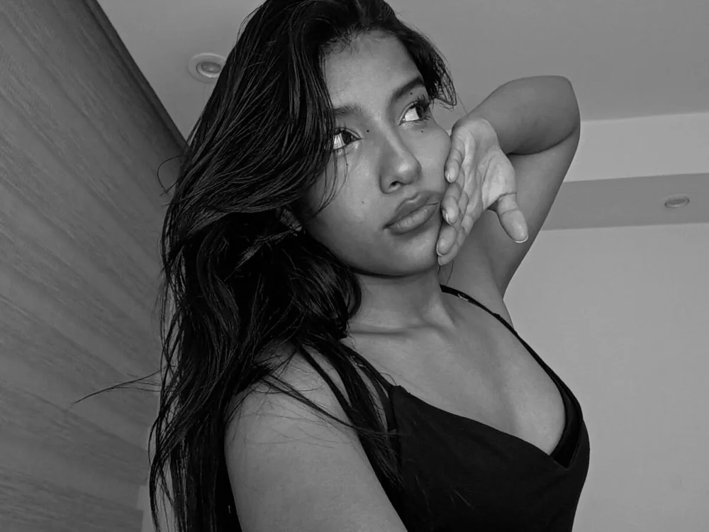 piaaVeluzca's most recent online preview