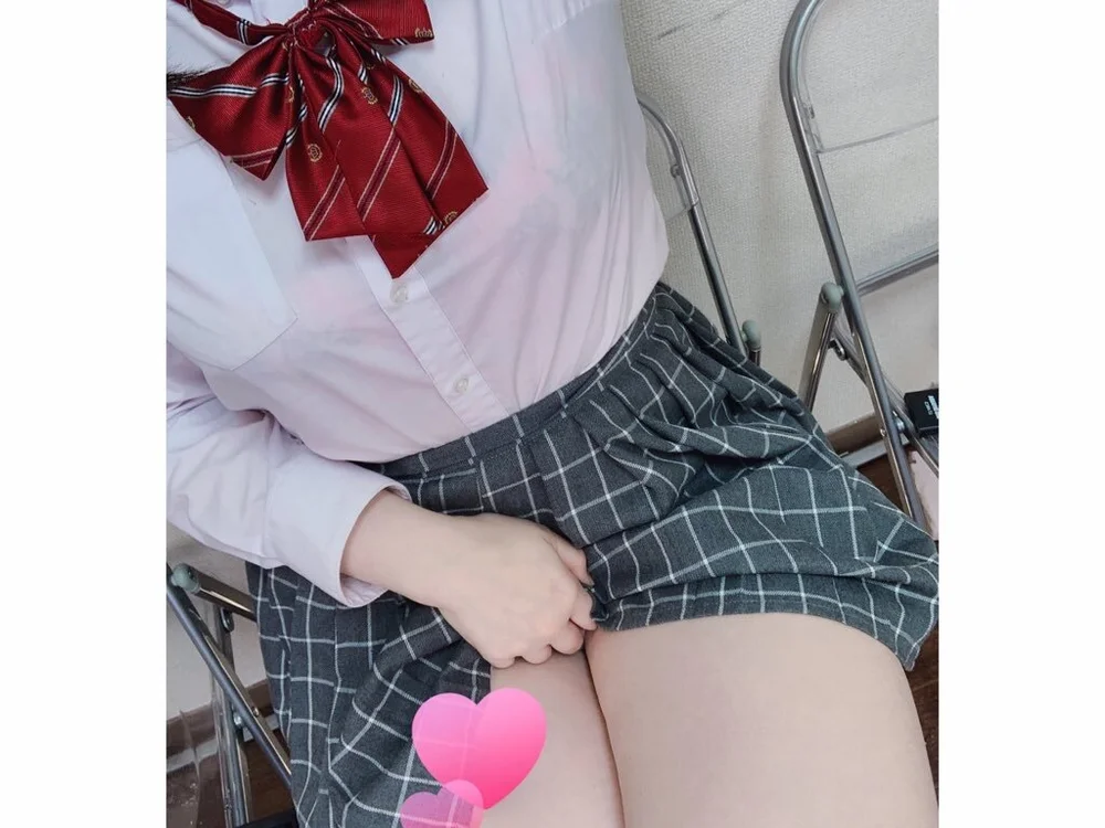 mika33556's Offline XXX Chat