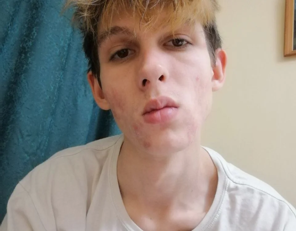 Offline XXX chat modela Lester_Broo