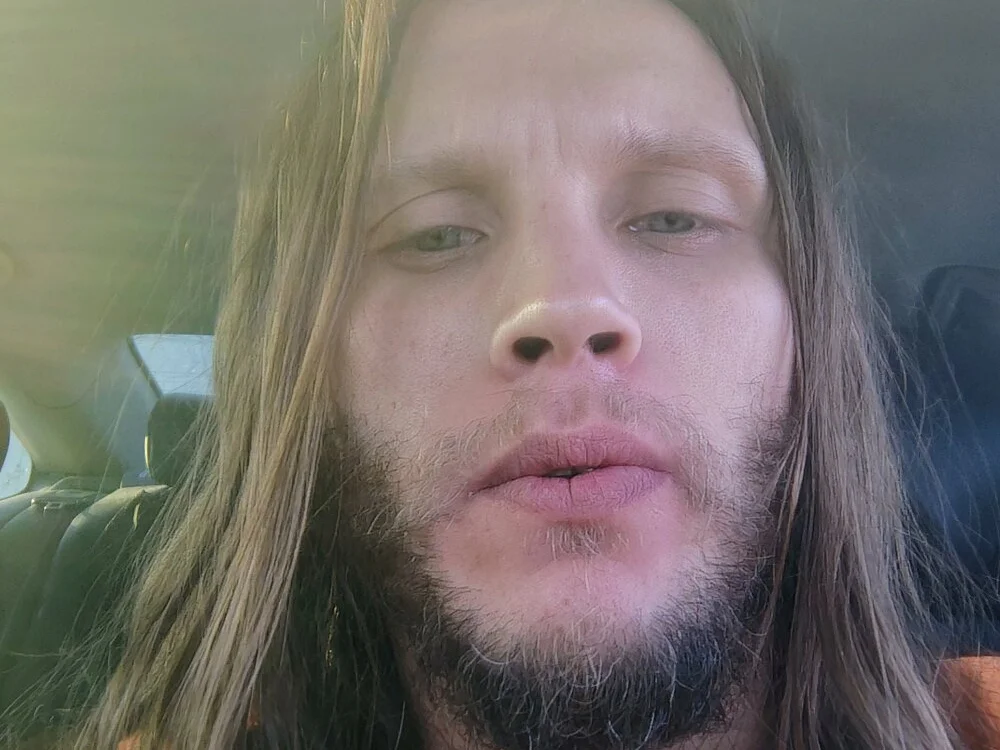 shysexkittenobeysmastern Offline XXX chat