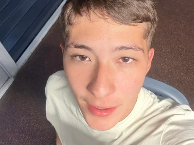 Noah_kirt_ Male Doggystyle Live Cam Chat