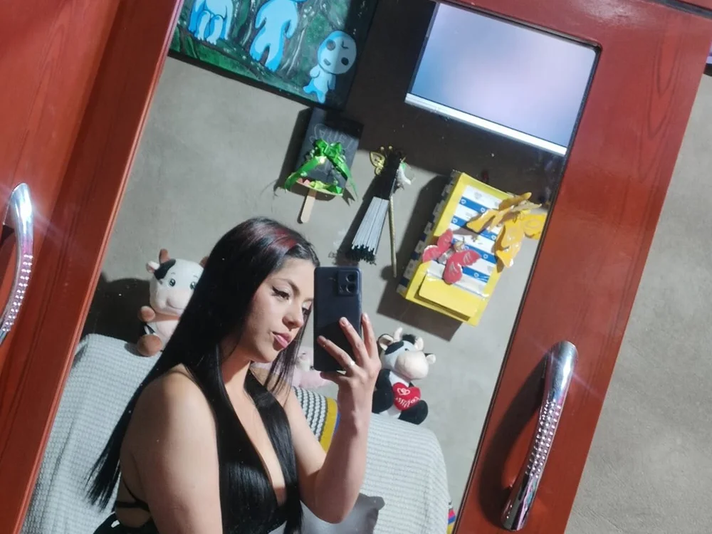 Juliana_hot_'s Offline XXX Chat