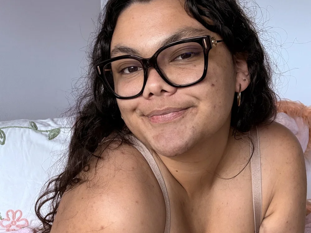 sofia_v_'s Offline Chat Room