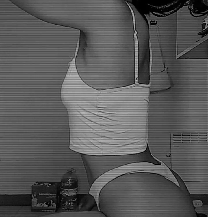 Cryberry20's Offline XXX Chat