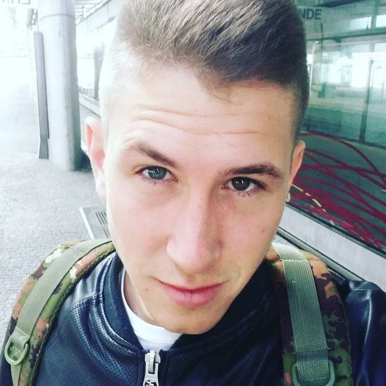 Gamerslife907 offline XXX-chat