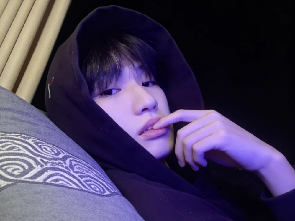 AOA-MIC Chat XXX Ngoại tuyến