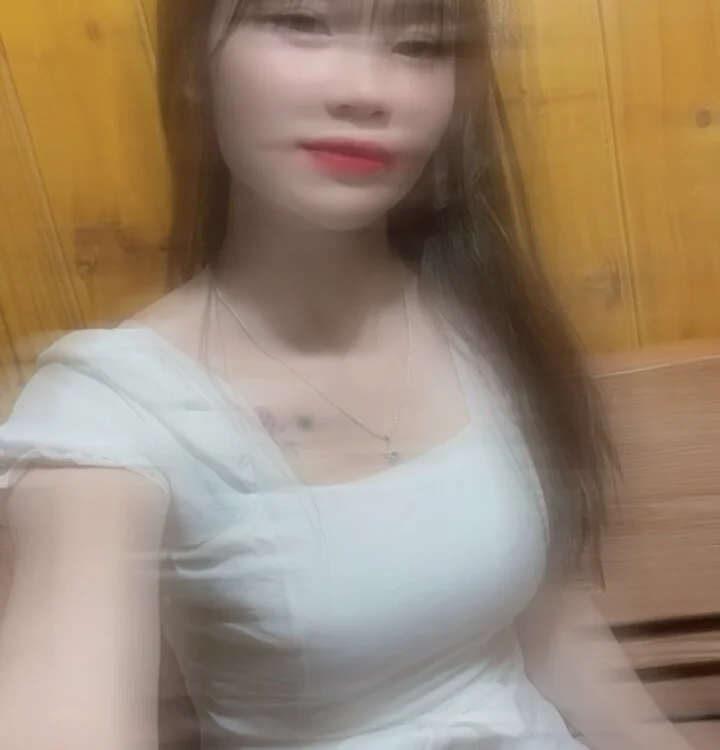 Amy_sydy Obrolan XXX Offline