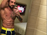 muscle_model33 live cam profile - MySuperHot