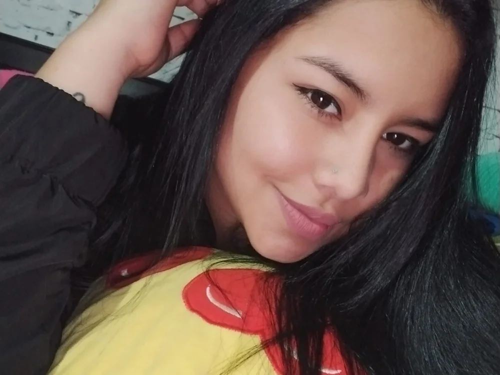 ninagonzalez_'s Offline Chat Room
