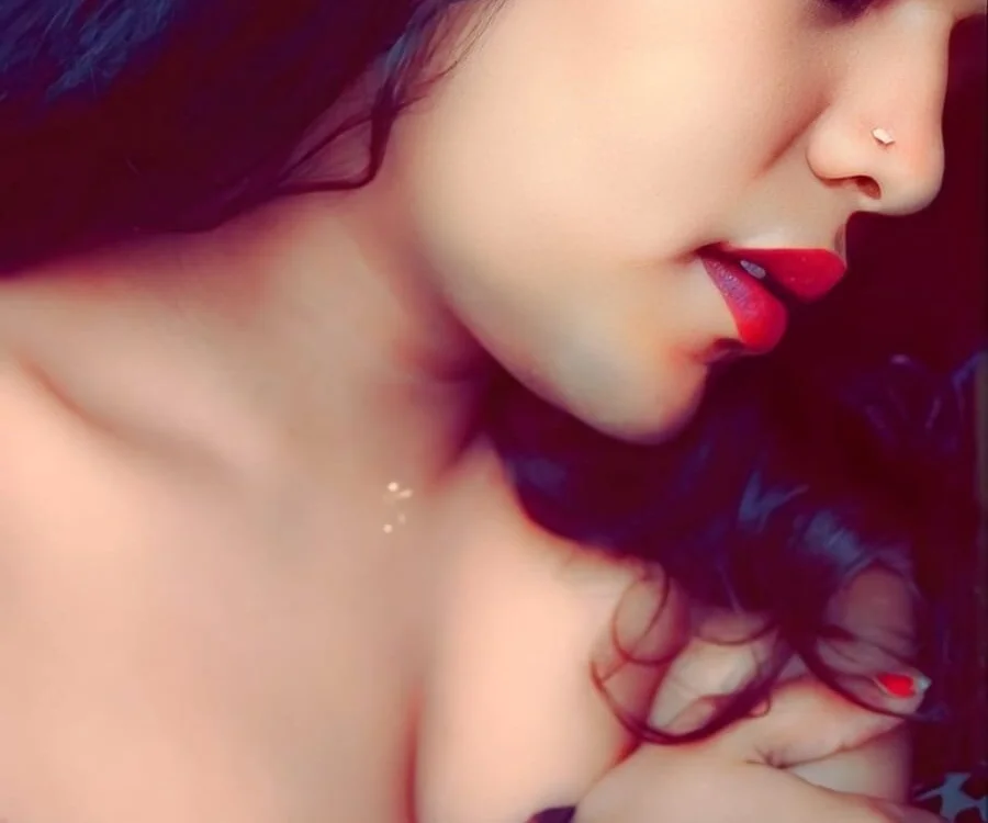 yamini69 live cam model