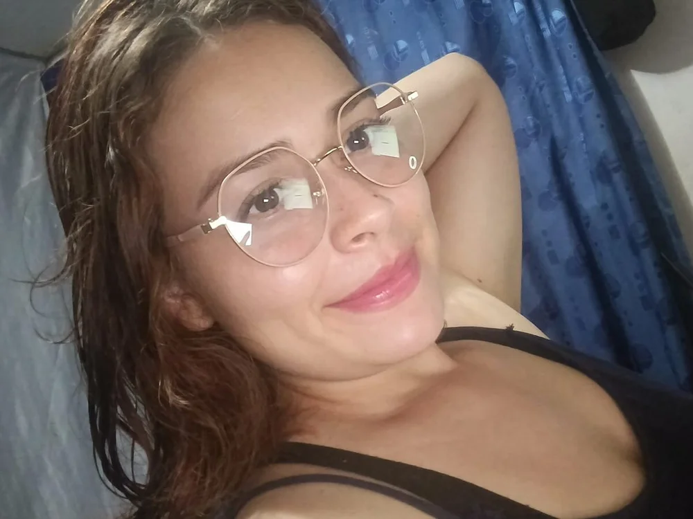 sweetdia_b's Offline XXX Chat