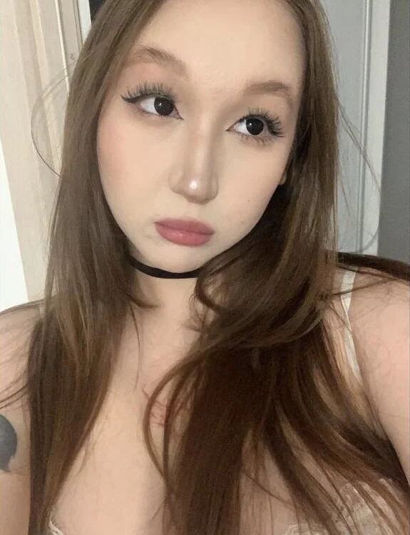 LuluSparkling 離線 XXX 聊天