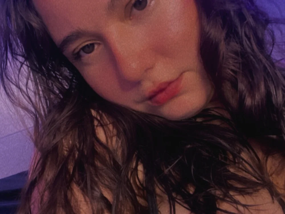 LunaGil1 – Offline XXX chat