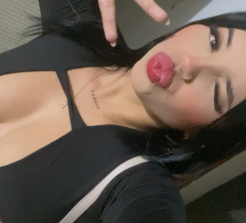 Sembang XXX Luar Talian Lucy_strong1