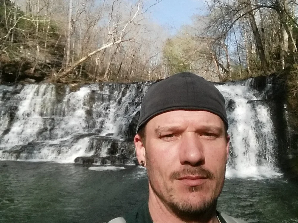 Giggles713: офлайн-секс-чат