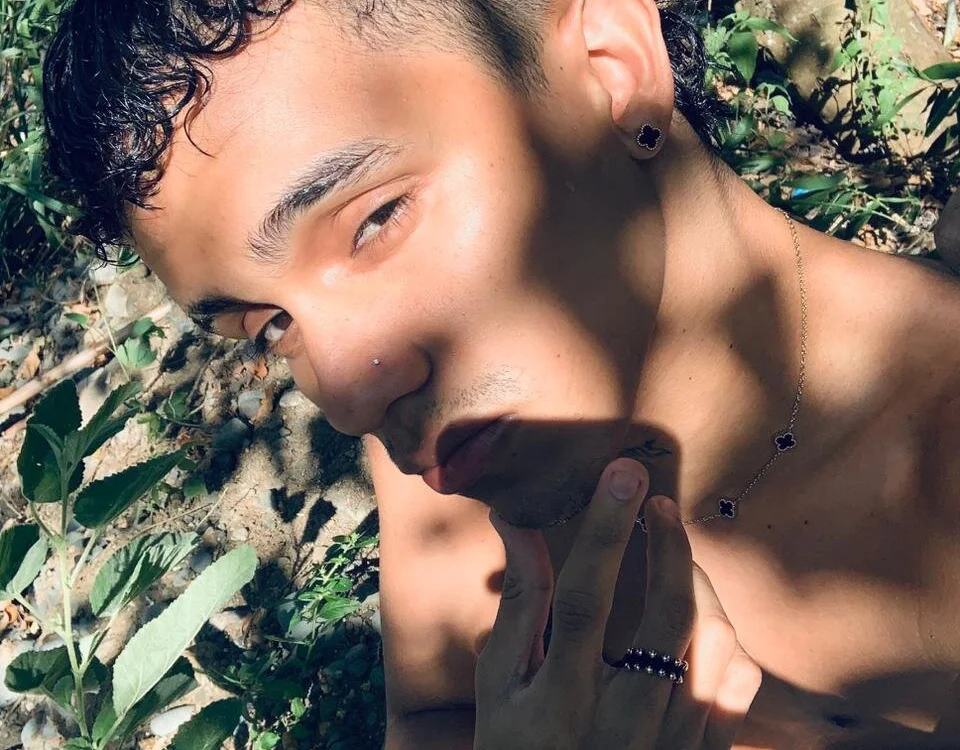 ARES_FRIEM's Offline XXX Chat