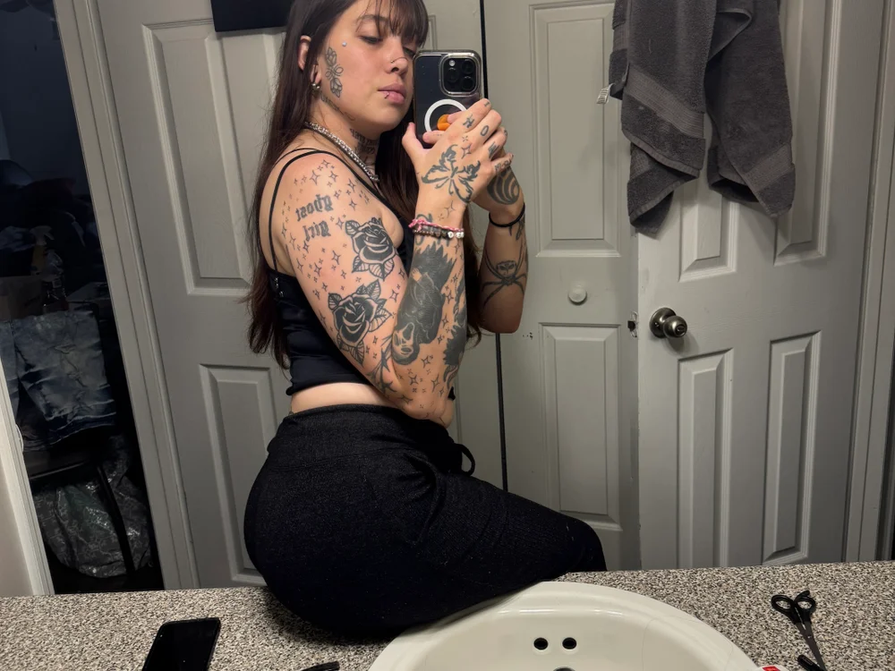 zombabymarie's Offline XXX Chat