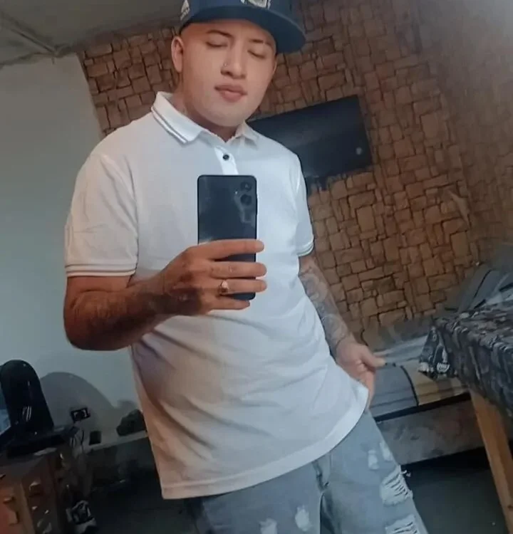 Rodrigo0219xx offline XXX-chat