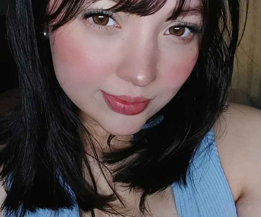 vero_doll2 cam model