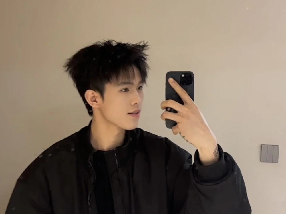 zzzzppp3 live cam model