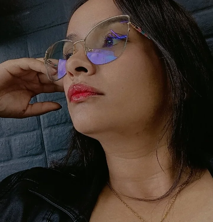 Sara_4 Offline chatroom
