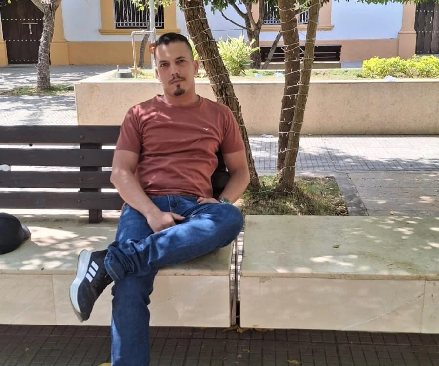 Bilik Sembang Luar Talian Steve_aronza