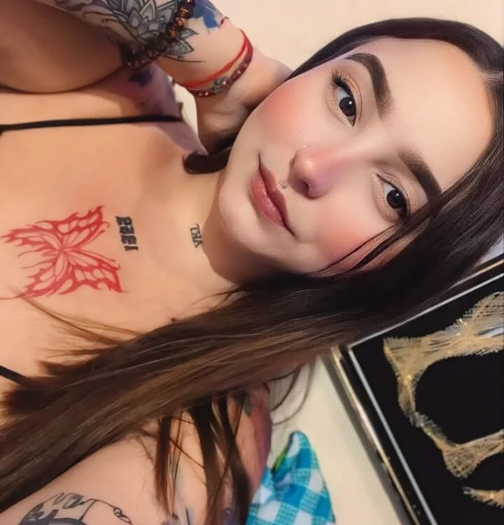 Celestte Offline XXX-chat