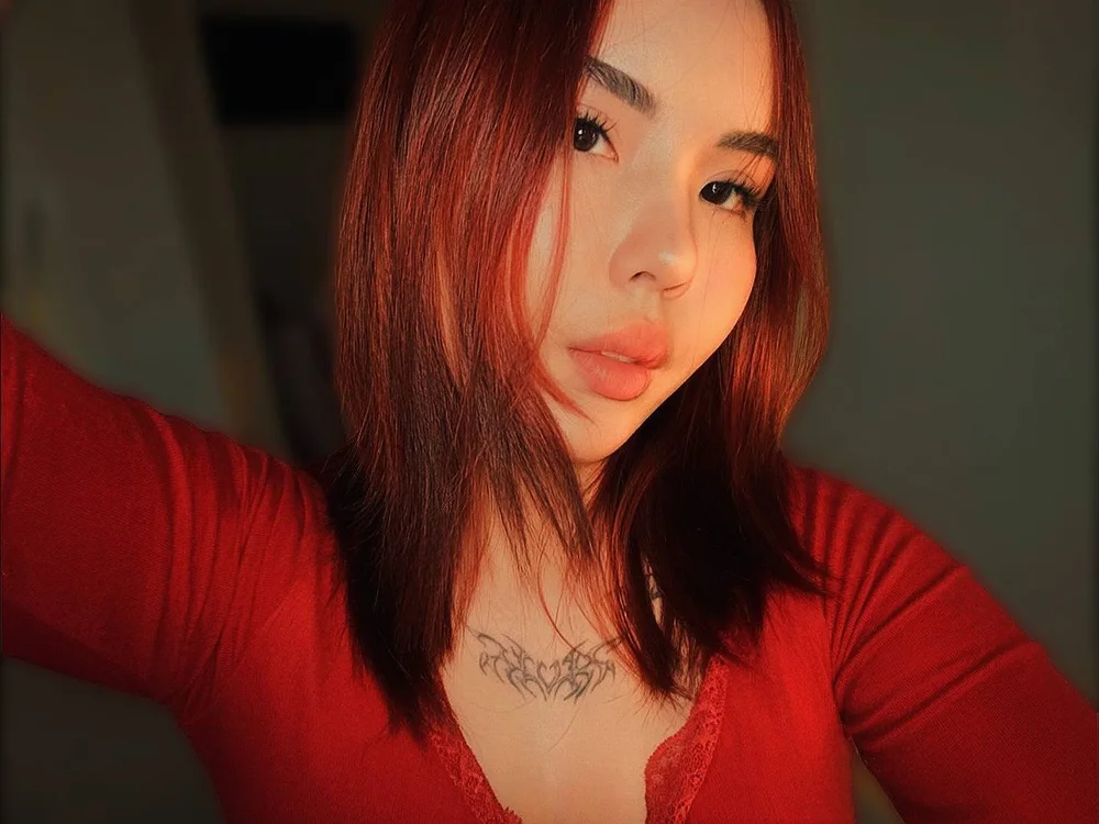 Sweetie_Diana's Offline Chat Room