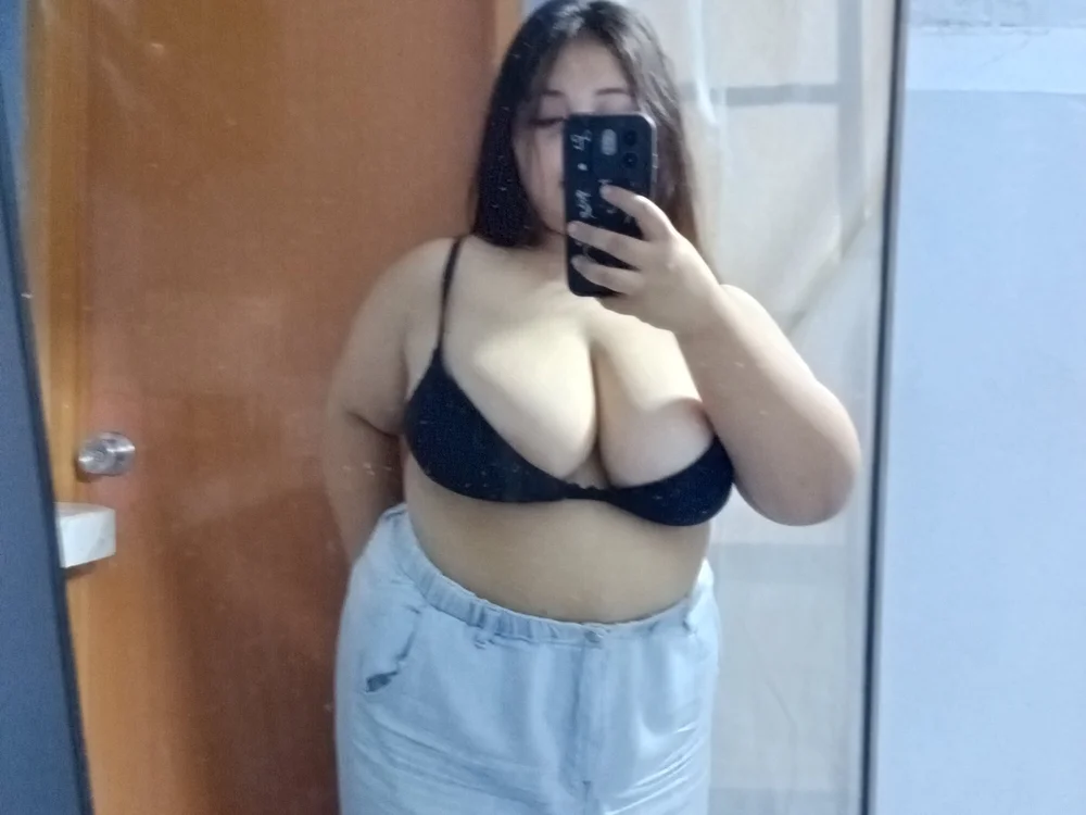 xia_xoxo_ Obrolan XXX Offline