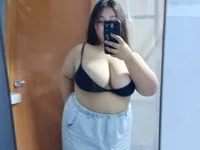 xia_xoxo_'s webcam live show